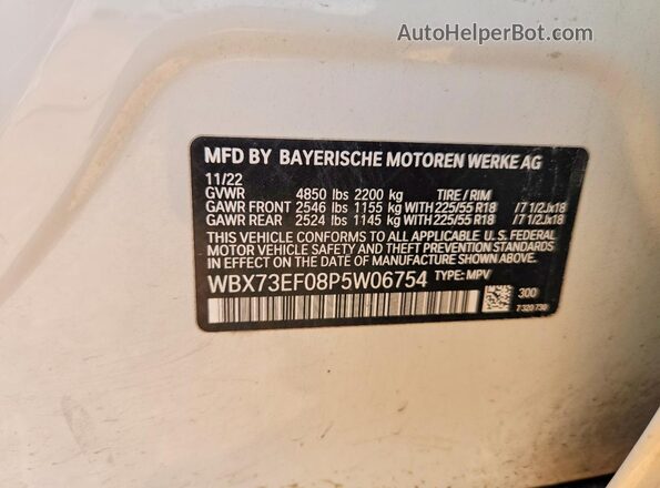 WBX73EF08P5W06754 2023 BMW X1 White Widok naklejki z numerem VIN
