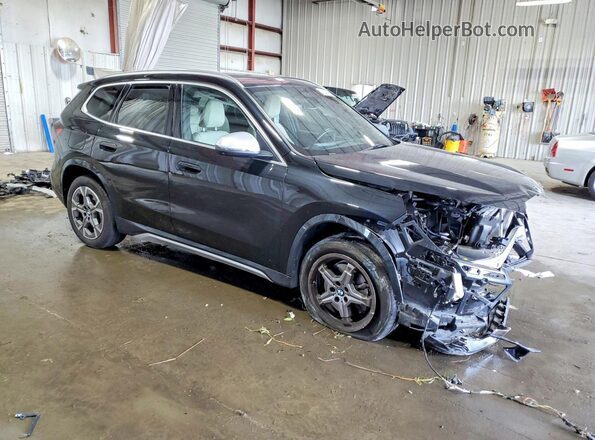 WBX73EF08R5Z12159 2024 BMW X1 Black Przód prawy