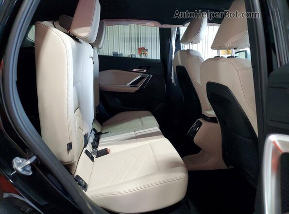 WBX73EF08R5Z12159 2024 BMW X1 Black Widok wnętrza z tyłu