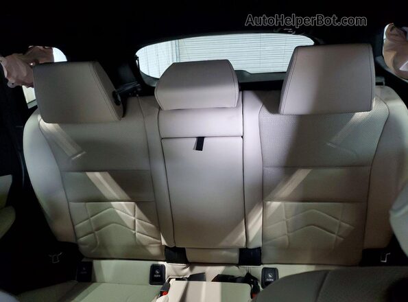 WBX73EF08R5Z12159 2024 BMW X1 Black Widok tylnych siedzeń