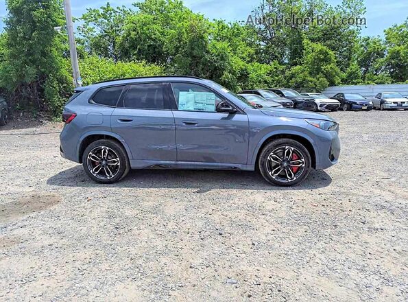 WBX73EF08T5540183 2026 BMW X1 Blue სალონის 360-გრადუსიანი ხედი
