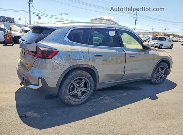 WBX73EF09P5Y03089 2023 BMW X1 Silver Հետևի աջ