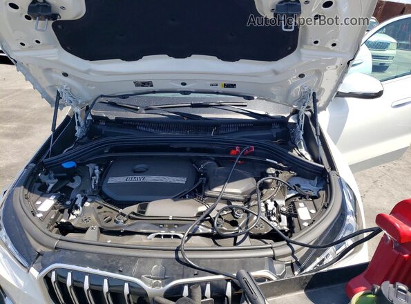 WBX73EF0XT5491617 2026 BMW X1 White უკანა სალონის ხედი