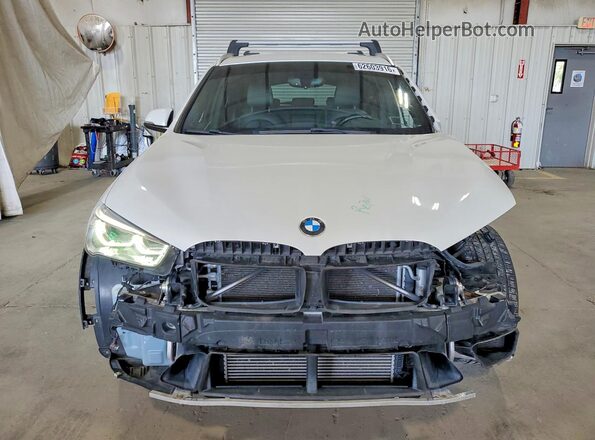 WBXHT3C30G5E52275 2016 BMW X1 White Vista frontal