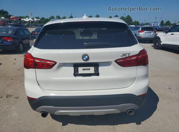 WBXHT3C31J5K21440 2018 BMW X1 White Вид ззаду