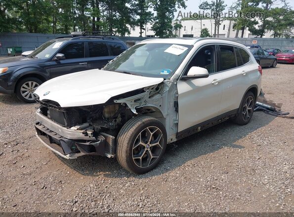 WBXHT3C31J5L34241 2018 BMW X1 White წინა მარცხენა ხედი სამი მეოთხედიდან