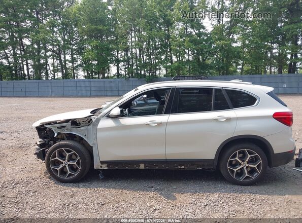 WBXHT3C31J5L34241 2018 BMW X1 White სალონის 360-გრადუსიანი ხედი