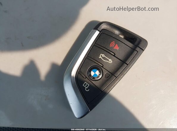 WBXHT3C31J5L34241 2018 BMW X1 White წინა პანელის ხედი