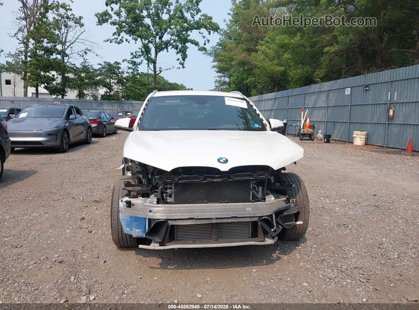 WBXHT3C31J5L34241 2018 BMW X1 White ხელსაწყოთა პანელის ხედი