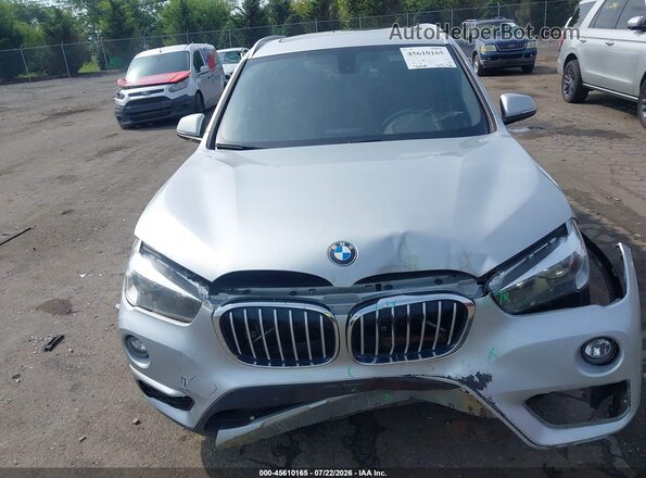 WBXHT3C32J3H32864 2018 BMW X1 Silver Вид спереду