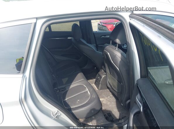 WBXHT3C32J3H32864 2018 BMW X1 Silver Вид наклейки з VIN-кодом