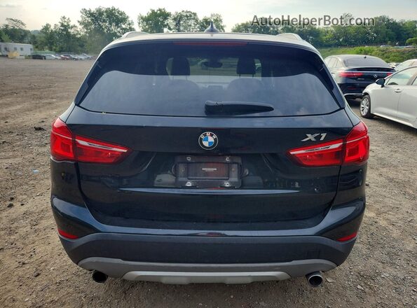 WBXHT3C32J5F90813 2018 BMW X1 Black Widok z tyłu