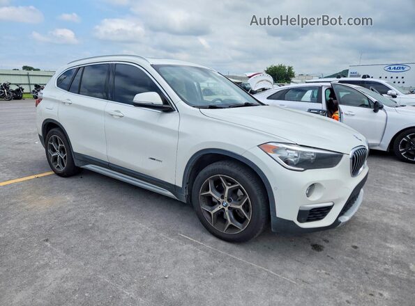WBXHT3C33J5K21133 2018 BMW X1 Белый Передняя правая четверть
