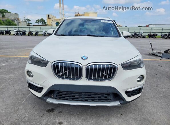 WBXHT3C33J5K21133 2018 BMW X1 Белый Вид спереди