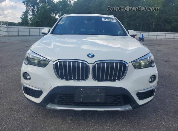WBXHT3C33J5L30790 2018 BMW X1 White Vista frontal