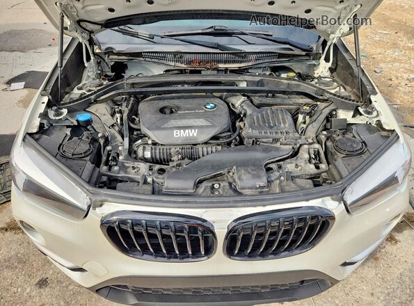 WBXHT3C34GP881095 2016 BMW X1 White ძრავის განყოფილების ხედი