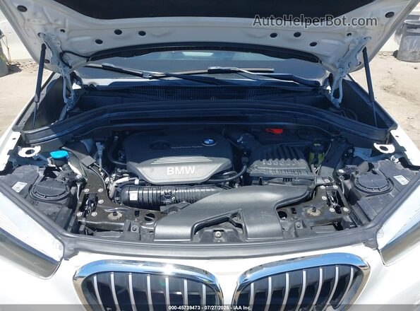 WBXHT3C35H5F78309 2017 BMW X1 Белый Вид сзади