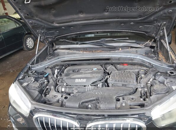WBXHT3C35J5L31116 2018 BMW X1 Black Вид ззаду