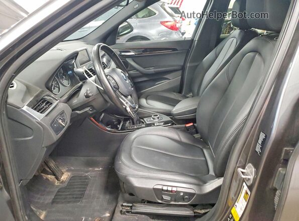 WBXHT3C36G5E53687 2016 BMW X1 Charcoal Вид салону спереду