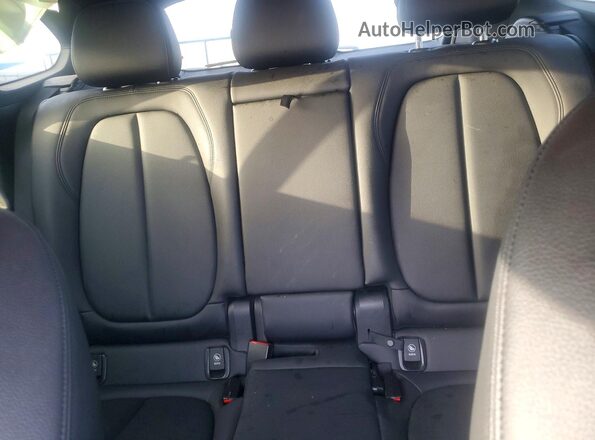 WBXHT3C36H5F73989 2017 BMW X1 White Rear seats view