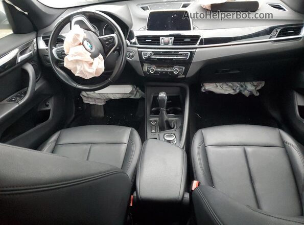 WBXHT3C36J3H31149 2018 BMW X1 White წინა პანელის ხედი
