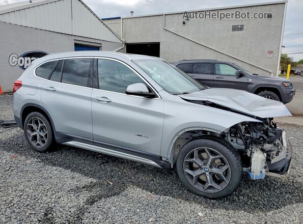 WBXHT3C36J5F93195 2018 BMW X1 Silver Առջևի աջ