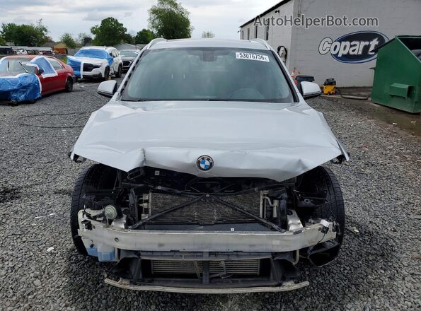 WBXHT3C36J5F93195 2018 BMW X1 Silver Դիմացի տեսք