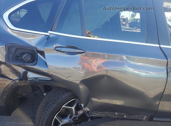 WBXHT3C36J5K31137 2018 BMW X1 Black Widok wnętrza z tyłu