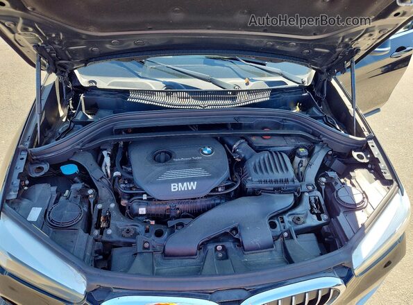 WBXHT3C37J5F89916 2018 BMW X1 Black Շարժիչի բաժամունքի տեսք
