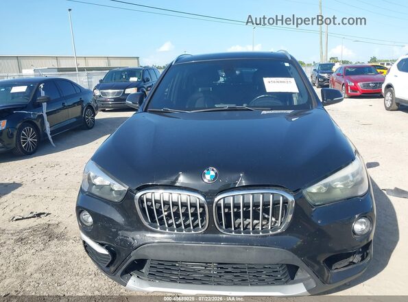 WBXHT3C37J5L24782 2018 BMW X1 White Вид щитка приладів