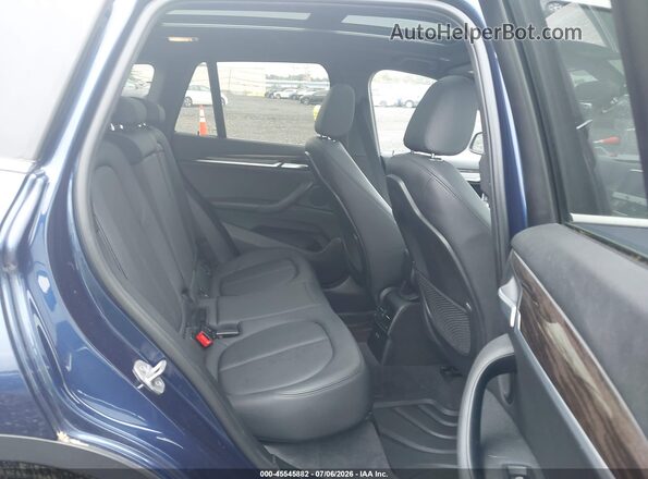 WBXHT3C37J5L33725 2018 BMW X1 Синий Вид наклейки с VIN-кодом