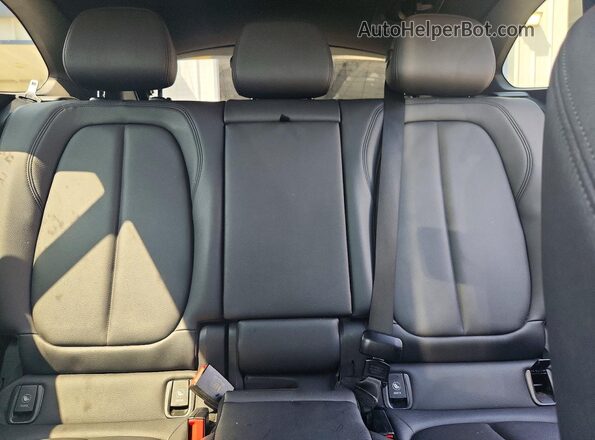 WBXHT3C38GP887076 2016 BMW X1 Gray Widok tylnych siedzeń