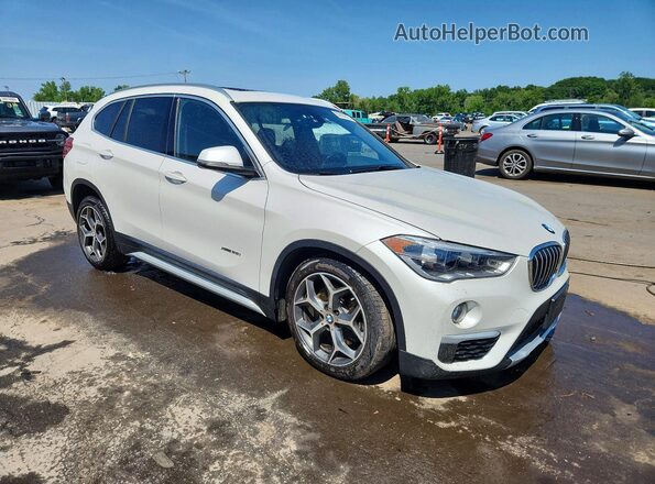 WBXHT3C38J5K31303 2018 BMW X1 White Передня права чверть