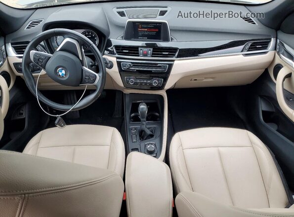 WBXHT3C38J5L28047 2018 BMW X1 Gray Вид панелі приладів