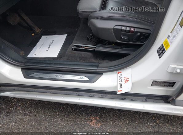 WBXHT3C38J5L30512 2018 BMW X1 White Вид спереду