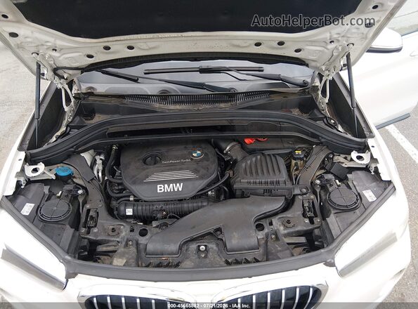 WBXHT3C38J5L30512 2018 BMW X1 White Вид ззаду