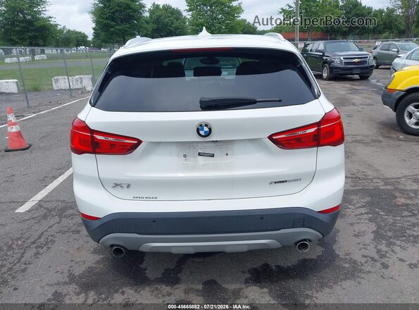 WBXHT3C38J5L30512 2018 BMW X1 White 