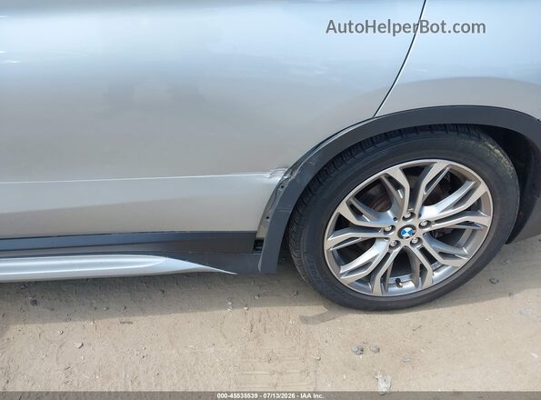 WBXHT3C39H5F68026 2017 BMW X1 Silver 