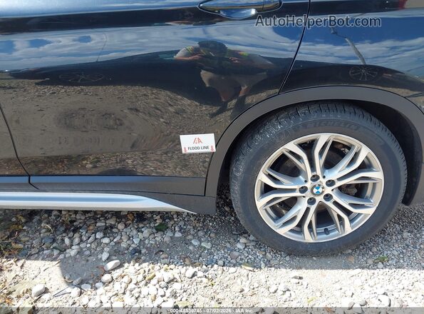 WBXHT3C39J5F88198 2018 BMW X1 Black Դիմացի տեսք