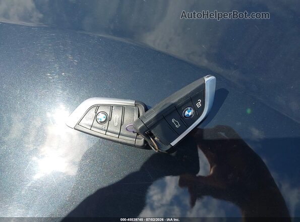 WBXHT3C39J5F88198 2018 BMW X1 Black Առջևի վահանակի տեսք