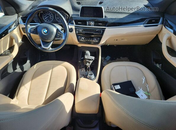 WBXHT3C39J5F92199 2018 BMW X1 Черный Вид панели приборов
