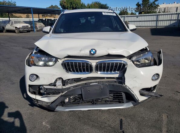 WBXHT3C3XH5F68231 2017 BMW X1 White Vista frontal