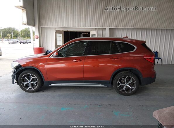 WBXHT3C3XJ5L29782 2018 BMW X1 Orange სალონის 360-გრადუსიანი ხედი