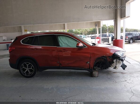 WBXHT3C3XJ5L29782 2018 BMW X1 Orange უკანა სალონის ხედი