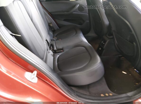WBXHT3C3XJ5L29782 2018 BMW X1 Orange VIN კოდის სტიკერის ხედი