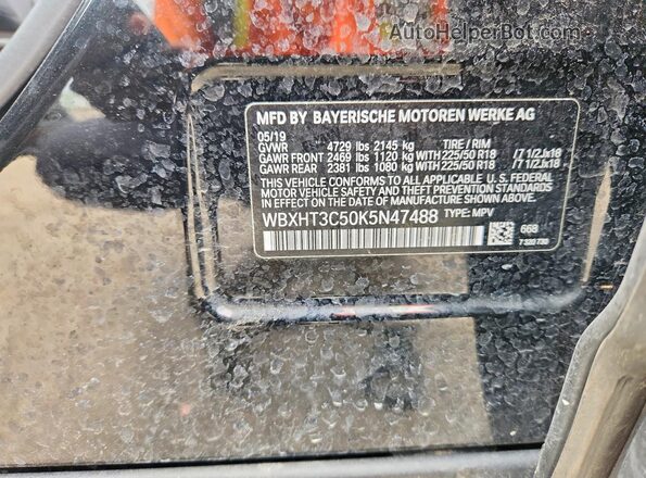 WBXHT3C50K5N47488 2019 BMW X1 Black Widok komory silnika