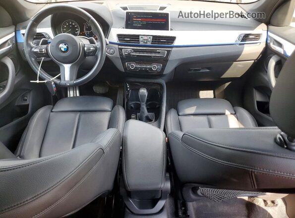 WBXHT3C51K5N00387 2019 BMW X1 Black Widok deski rozdzielczej
