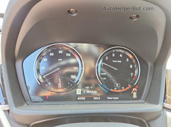 WBXHT3C54K5L35502 2019 BMW X1 Gray Սարքավորումների վահանակի տեսք