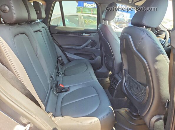 WBXHT3C54K5L35502 2019 BMW X1 Gray Հետևի նստատեղերի տեսք