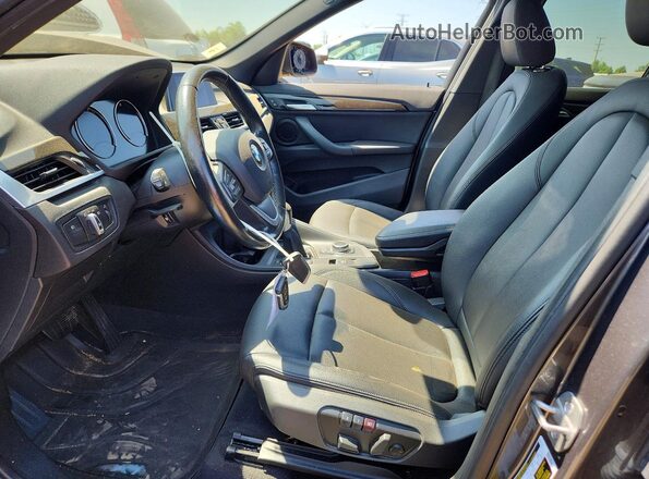 WBXHT3C54K5L35502 2019 BMW X1 Gray Սալոնի դիմացի տեսք